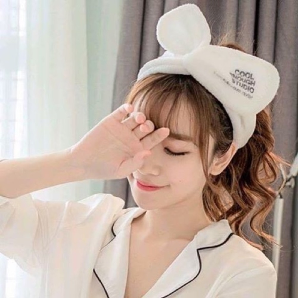 Cool Enough Studio | Bunny Ears Headband & Pouch - Picture 10 of 10